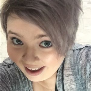 Meet your Posher, Kelsey