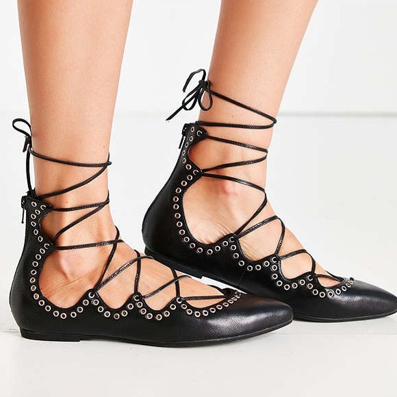 ❌SOLD❌Jeffrey Campbell Black Lace Up Flat 9 NIB
