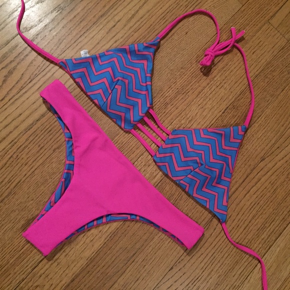 acacia swimwear Other - Brand new reversible cheeky bikinis top M Bottom L