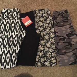 Bundle of leggings!
