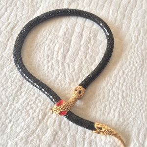 Jewelry - Cнarмιng S͙n͙a͙k͙e͙ Ғaѕнιon Necĸlace Jewelry - Cнarмιng S͙n͙a͙k͙e͙ Ғaѕнιon Necĸlace