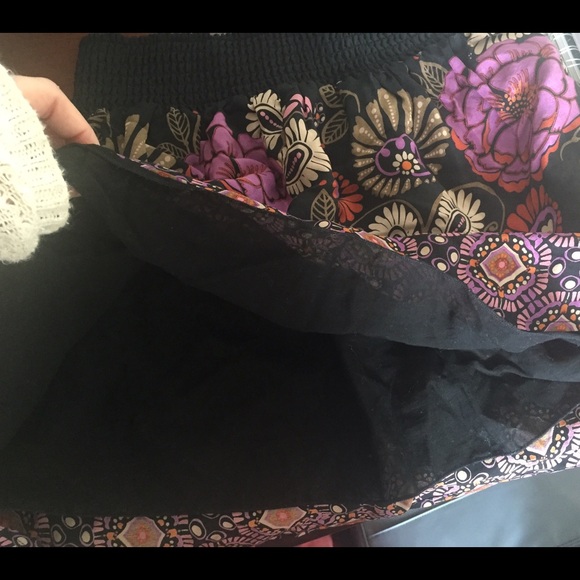 Flowy skirt - Picture 2 of 2