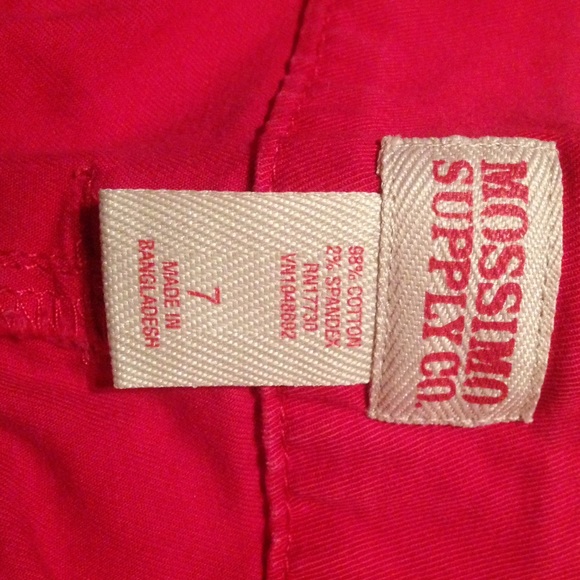 Shorts - Picture 3 of 3