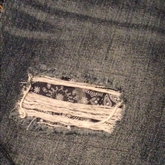  Host Pic American Rag Boyfriend Jeans - Picture 4 of 4