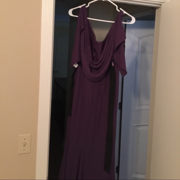 Deep purple White by Vera Wang gown size 2 - Picture 4 of 4