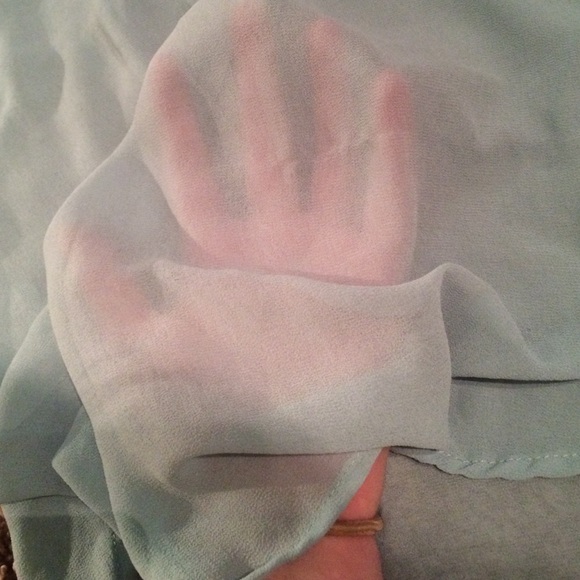 Sheer , half button down - Picture 3 of 3