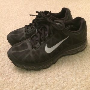Nike sneakers size 7.5