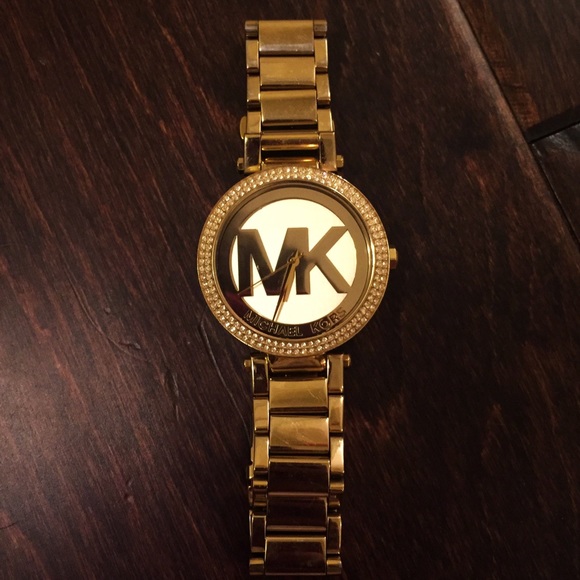 Michael Kors Accessories - Micheal Kors Gold Watch🌟