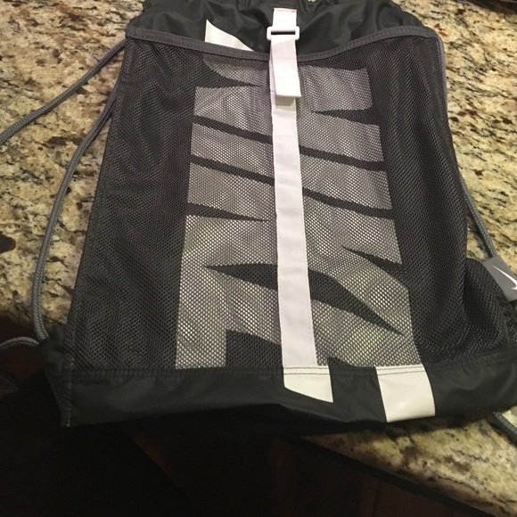 Nike drawstring bag