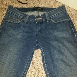 Levis dark wash capris