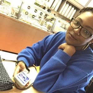 Meet your Posher, Jade