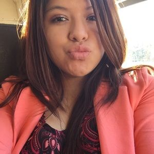 Meet your Posher, Rocio