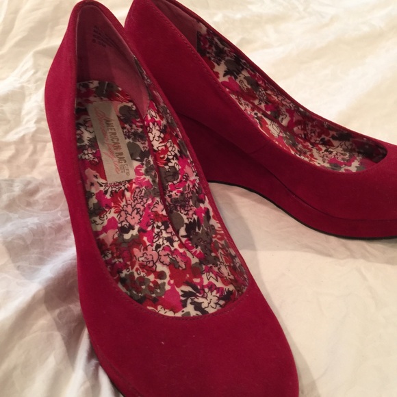 American Rag Red Wedge - Picture 3 of 3