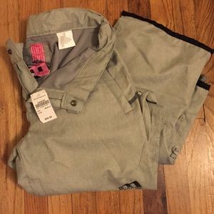 Morrow Snowboarding Pants *NWT*