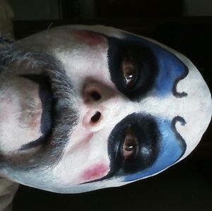 Meet your Posher, Robin