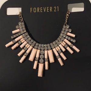 NWT Forever 21 necklace