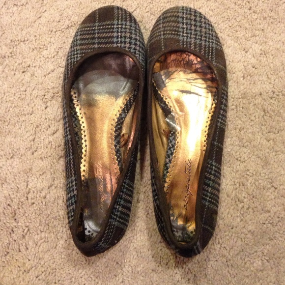 Ballet flats