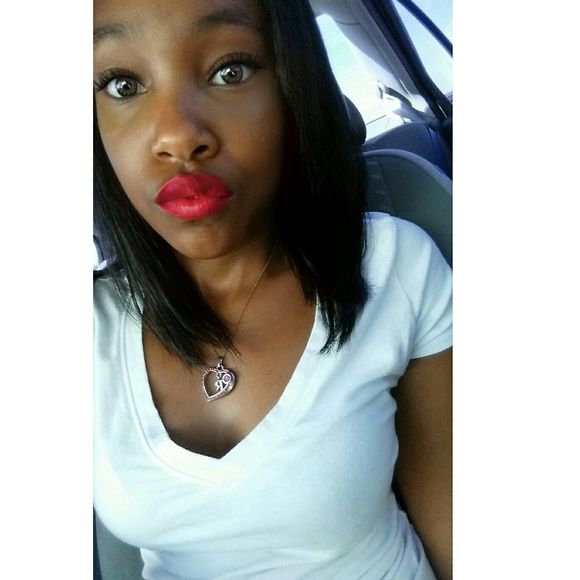 Meet your Posher, Sydnee