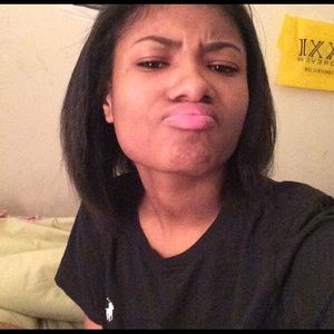 Meet your Posher, Dorielle