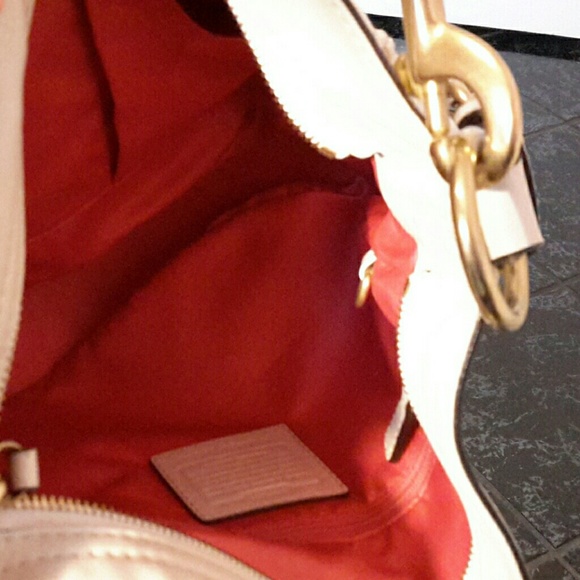 Coach purse - Picture 2 of 2