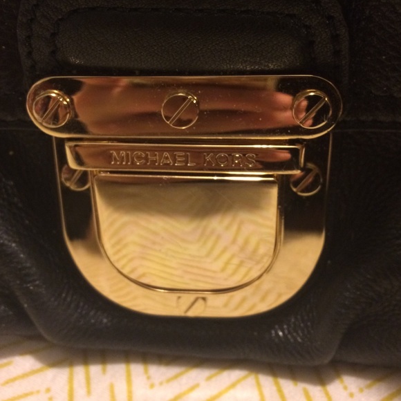 Michael Kors black cross body w/gold detailing - Picture 2 of 4