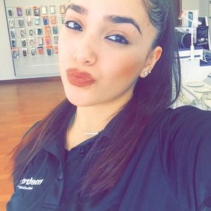 Meet your Posher, Natacha