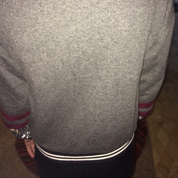 Party sweatshirt : with leather/sequins - Picture 4 of 4