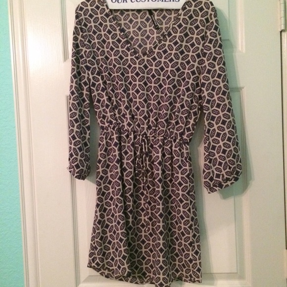 3/4 sleeve dress with beautiful pattern