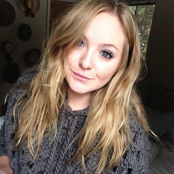 Meet your Posher, Mackenzie