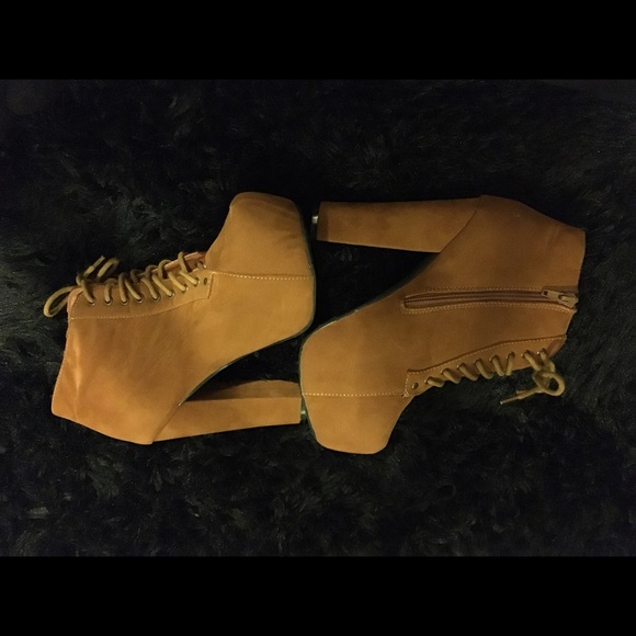 Tan Platform Booties❤️ - Picture 4 of 4
