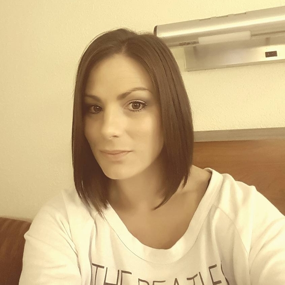 Meet your Posher, Beth