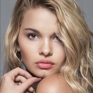 Meet your Posher, Maggie