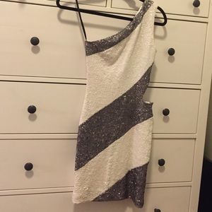 Bebe one shoulder sequin dress w/side peephole