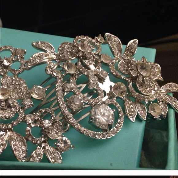 Hair accessory - Picture 2 of 4