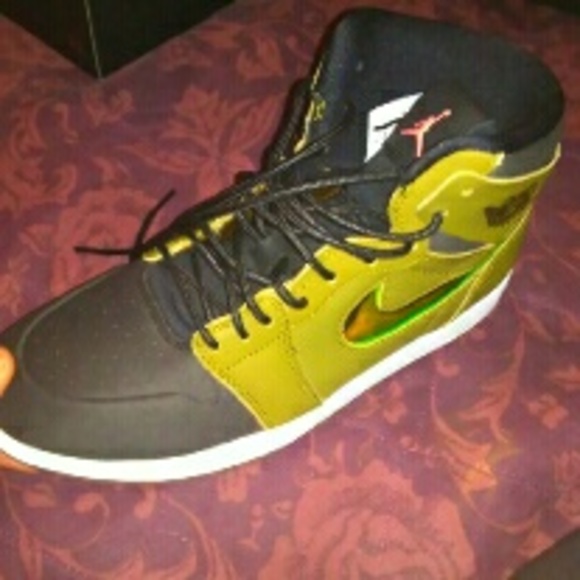Jordan Retro 1's