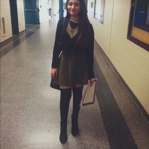 Meet your Posher, Daniela