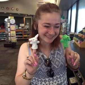 Meet your Posher, Emily