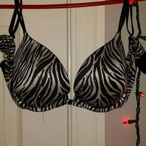 Victoria secret bra!