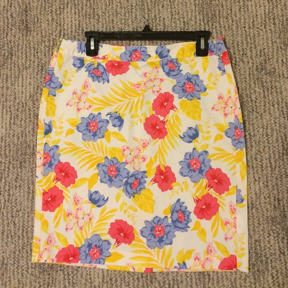 Old Navy Floral Pencil Skirt