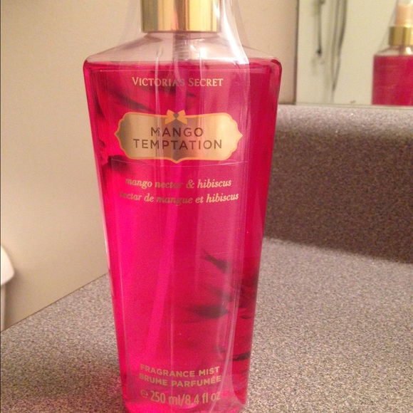 New Victoria secret spray🚫sold🚫