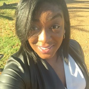 Meet your Posher, Zaneta