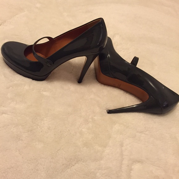 Gucci Mary Jane Pumps - Picture 4 of 4