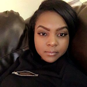 Meet your Posher, Keisha
