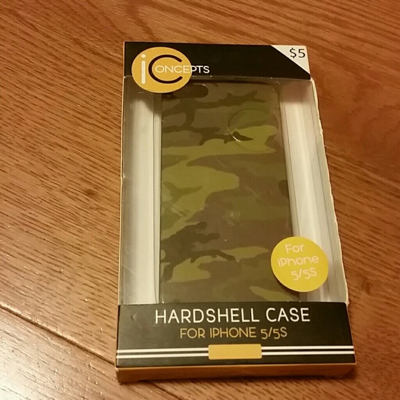 Iphone 5/5s Camouflage hardshell case. New in box.