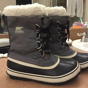 Sorel winter boots.