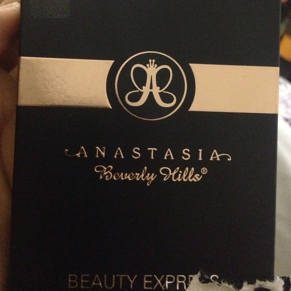 Anastasia Beauty Express For Brows and Eyes