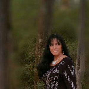 Meet your Posher, Joy