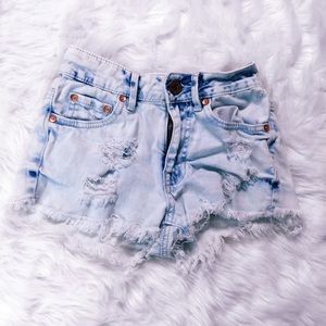 Light wash mid rise shorts