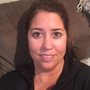 Meet your Posher, Elise