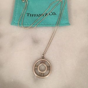 Tiffany & Co Atlas round pendant necklace